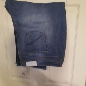 1946 Denim Crop Jeans
